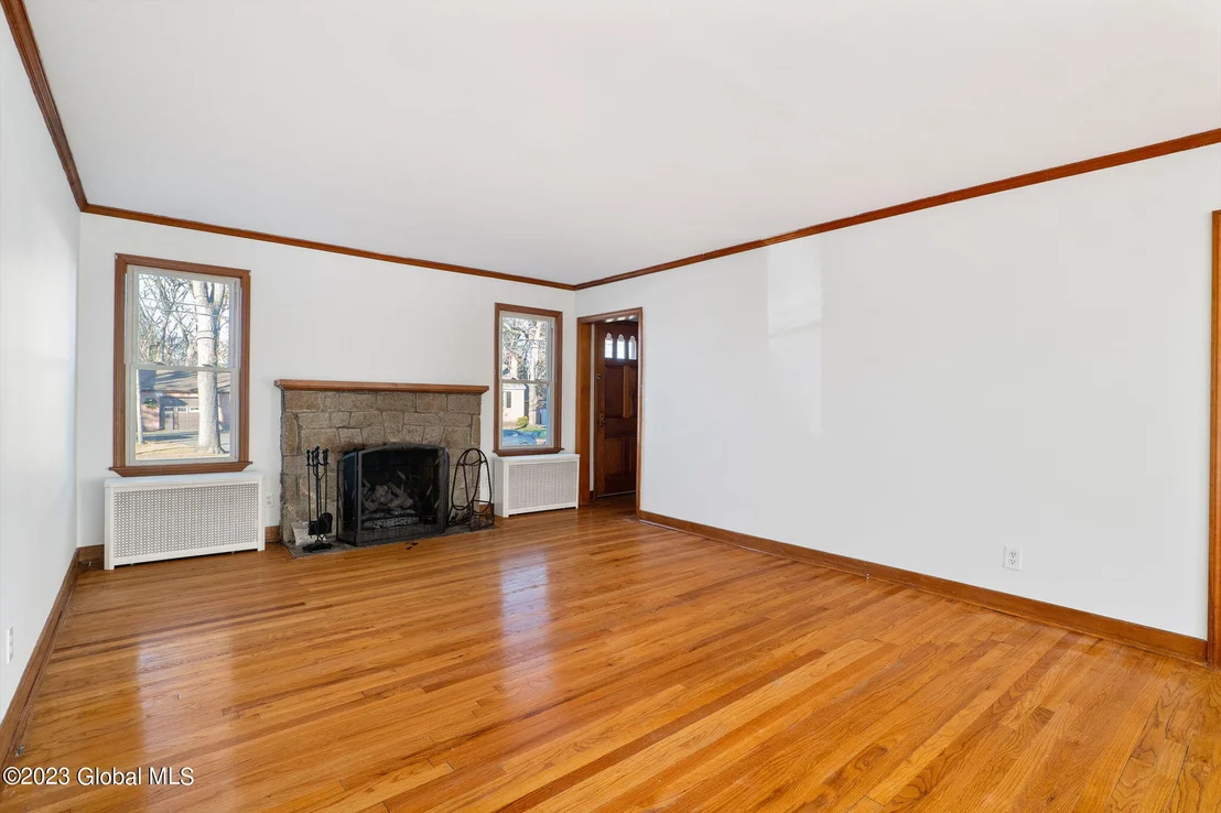 Photo of 41 Bayberry Road