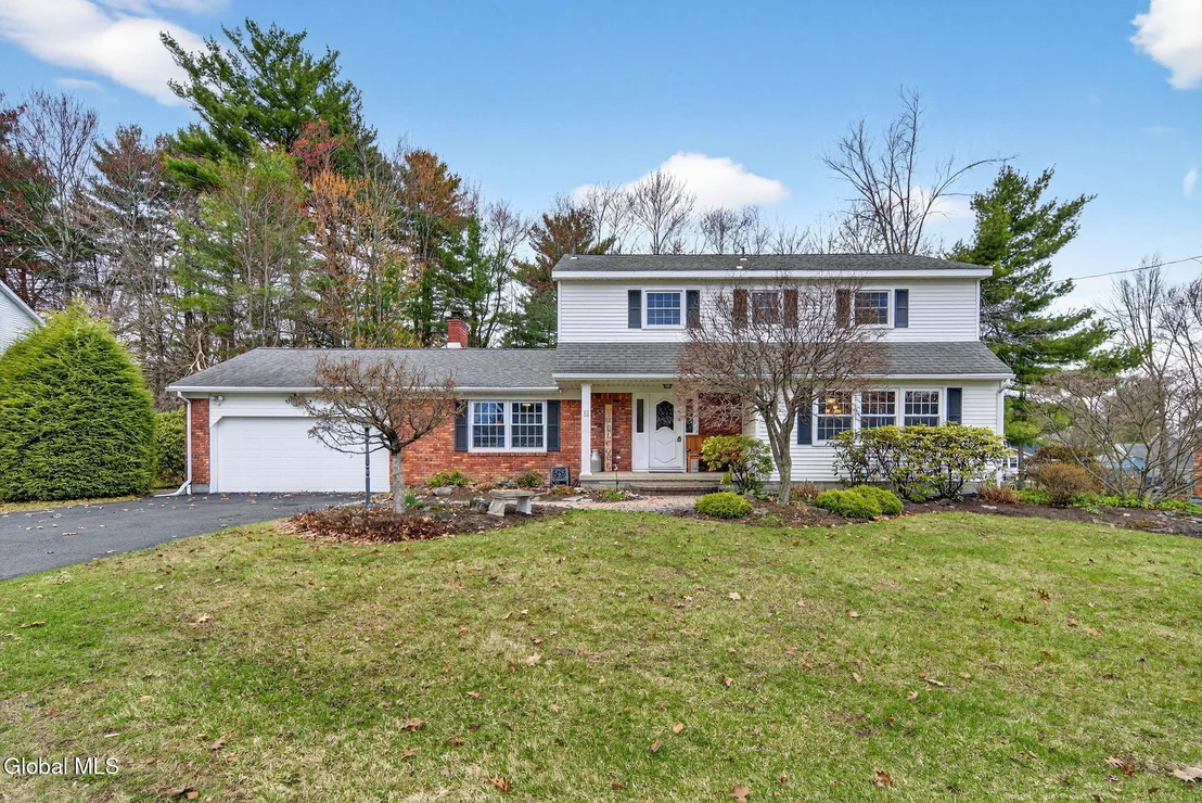 Photo of 17 Tamarack Lane