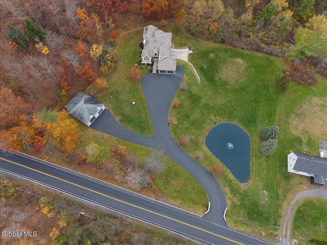 Photo of 1306 Putnam Road