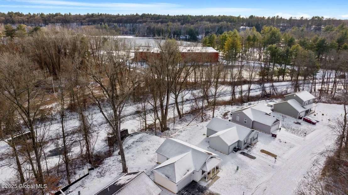 Photo of 12 Feeder Bend