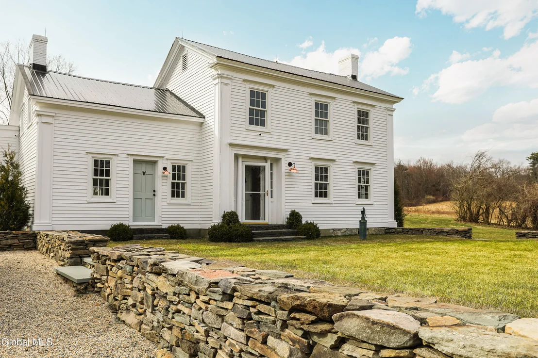 Photo of 433 Rapp Road