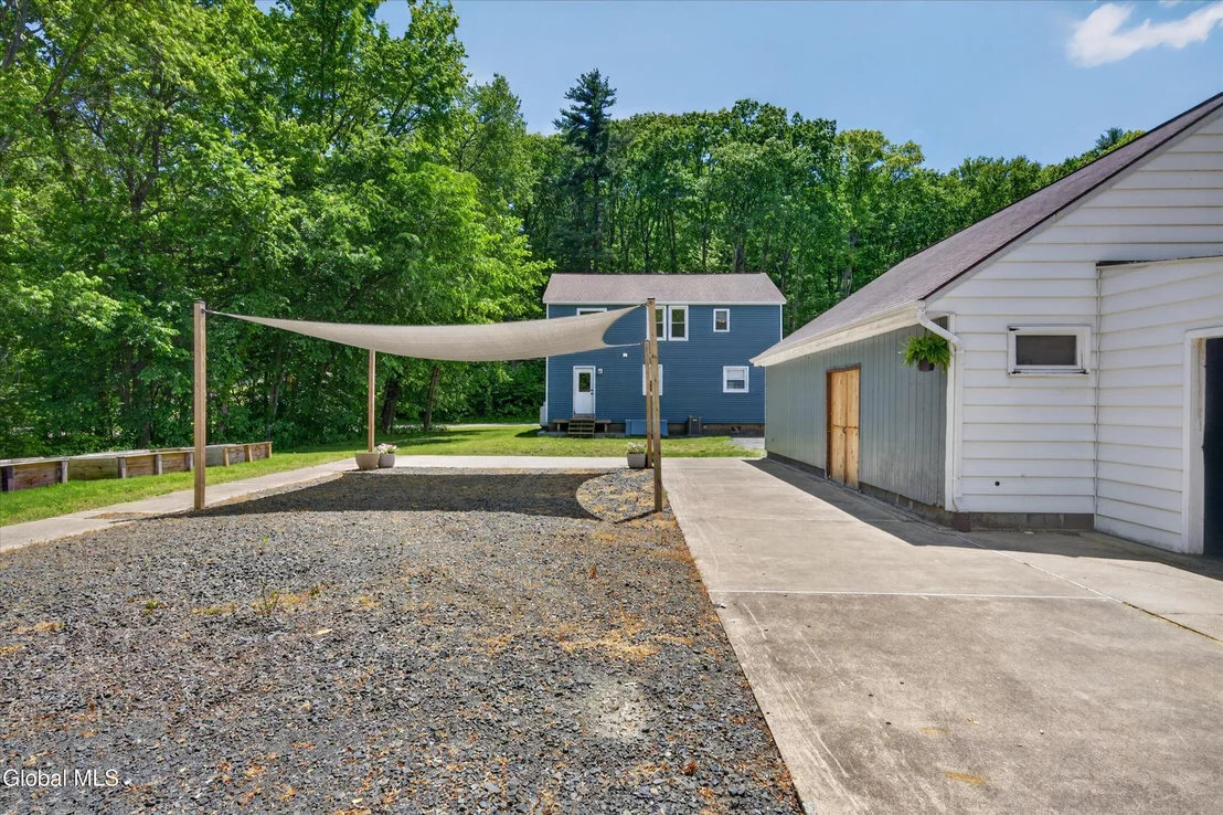 Photo of 162 Clamsteam Road