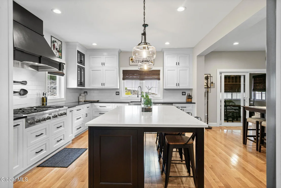 Photo of 1 Londonderry Way