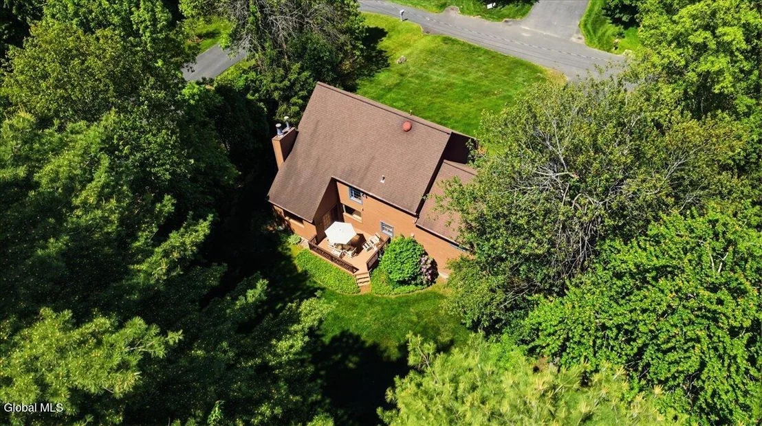 Photo of 908 Mohegan Road