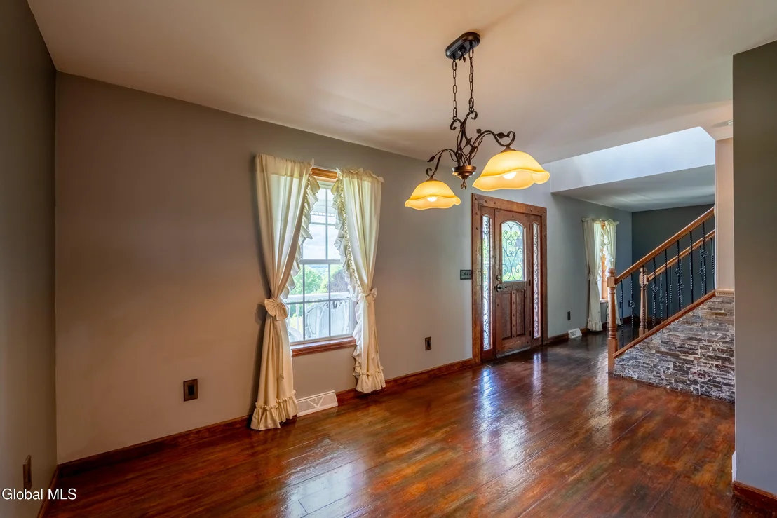 Photo of 31 Safford Road