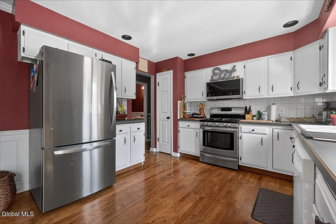 Photo of 221 Droms Road