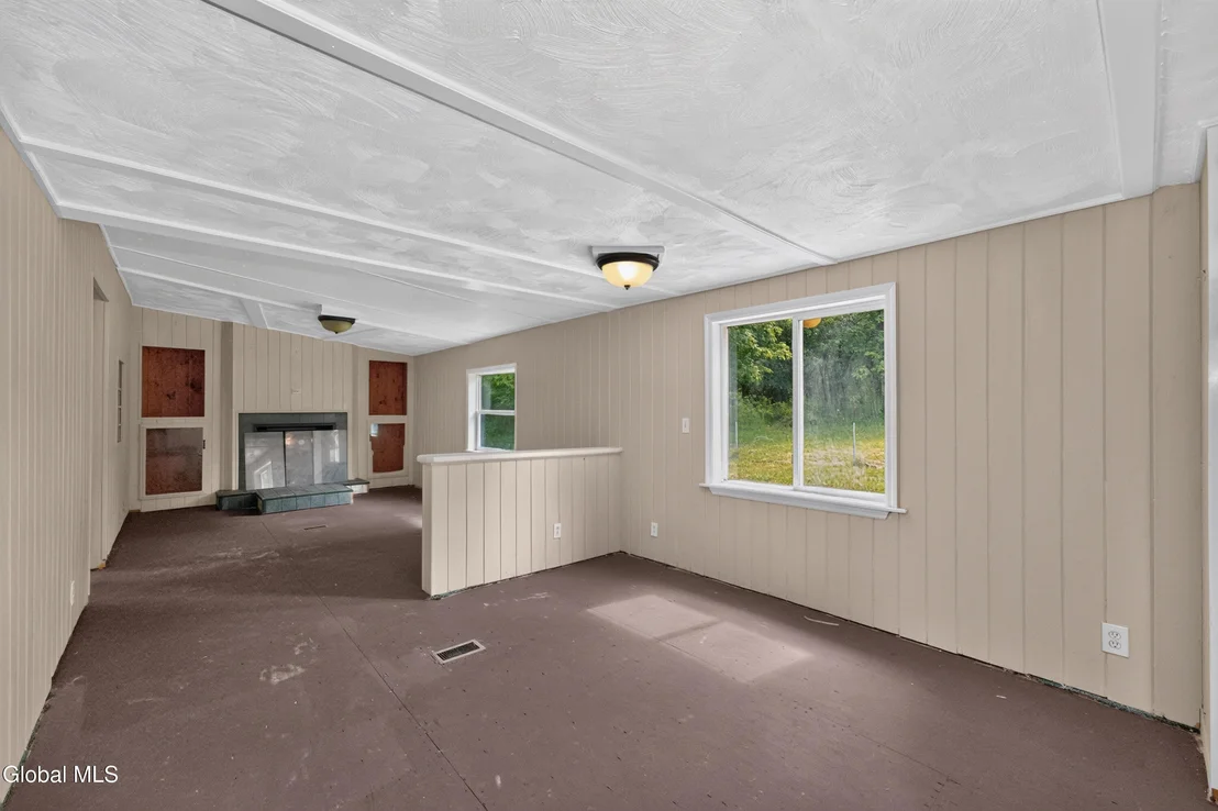 Photo of 683 Knickerbocker Road