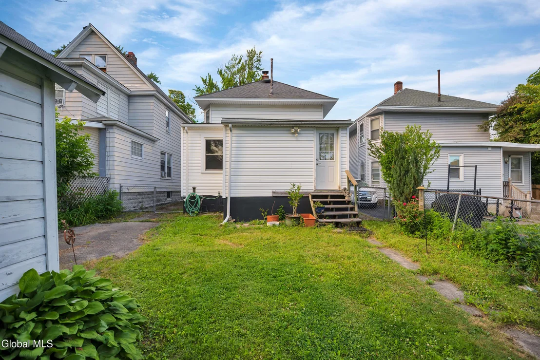 Photo of 1322 Alden Place