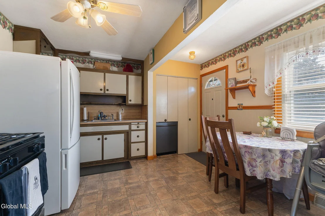 Photo of 10 Tanglewood Road