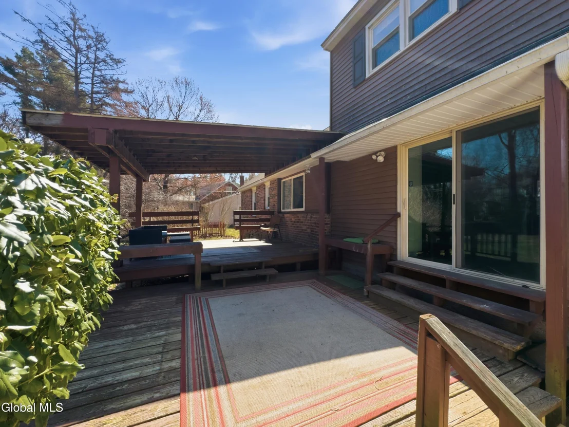 Photo of 138 Birchwood Drive
