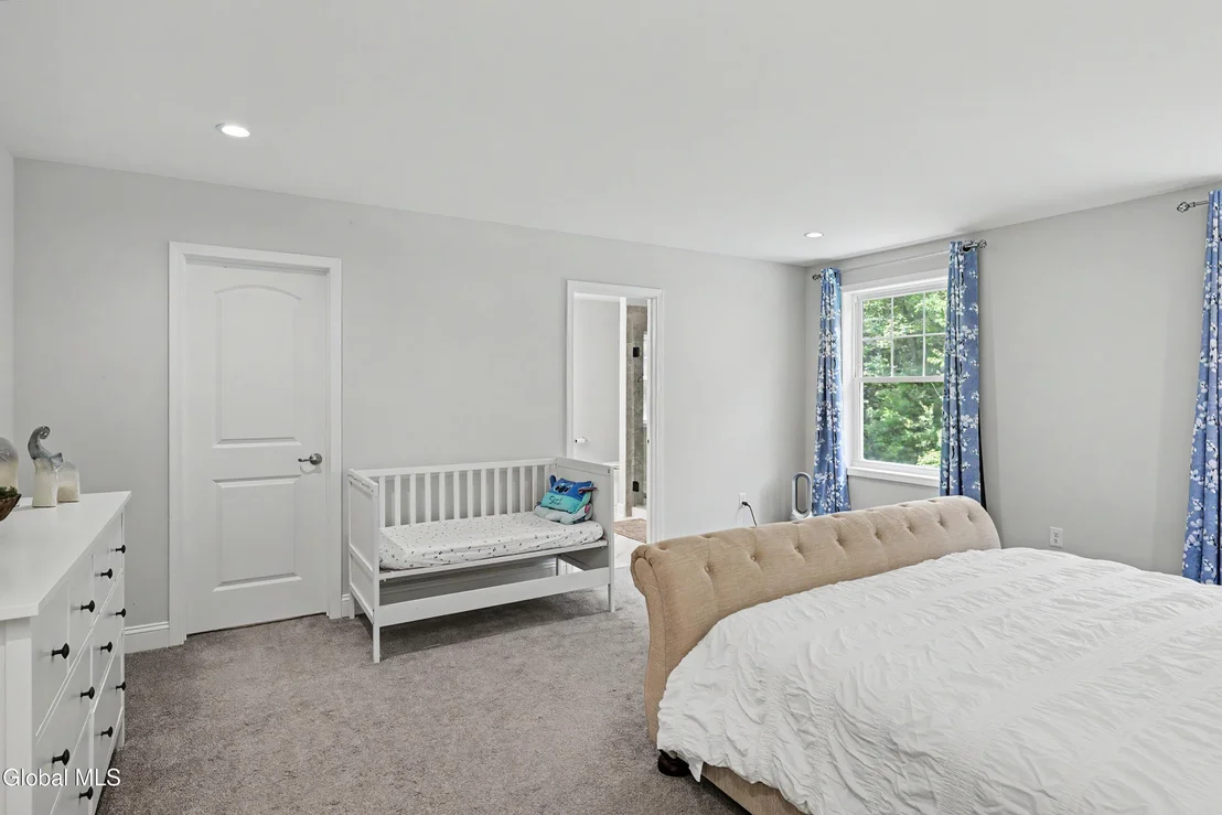 Photo of 30 Greenbrier Way