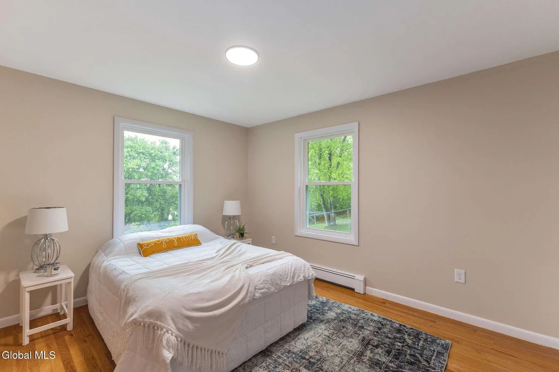 Photo of 34 Wolfert Avenue
