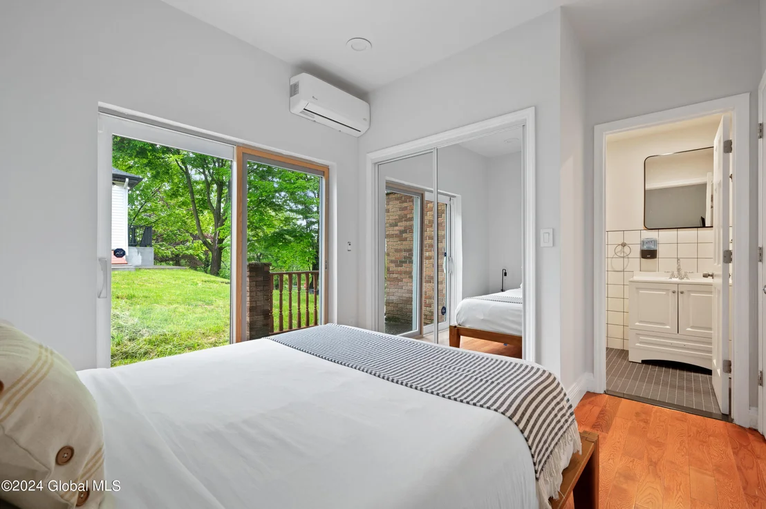 Photo of 5 Wawayanda Place