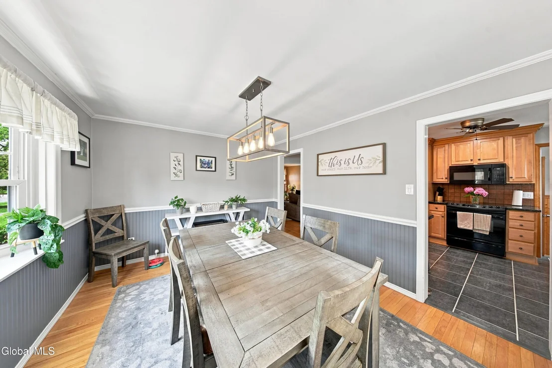 Photo of 2313 Barcelona Road