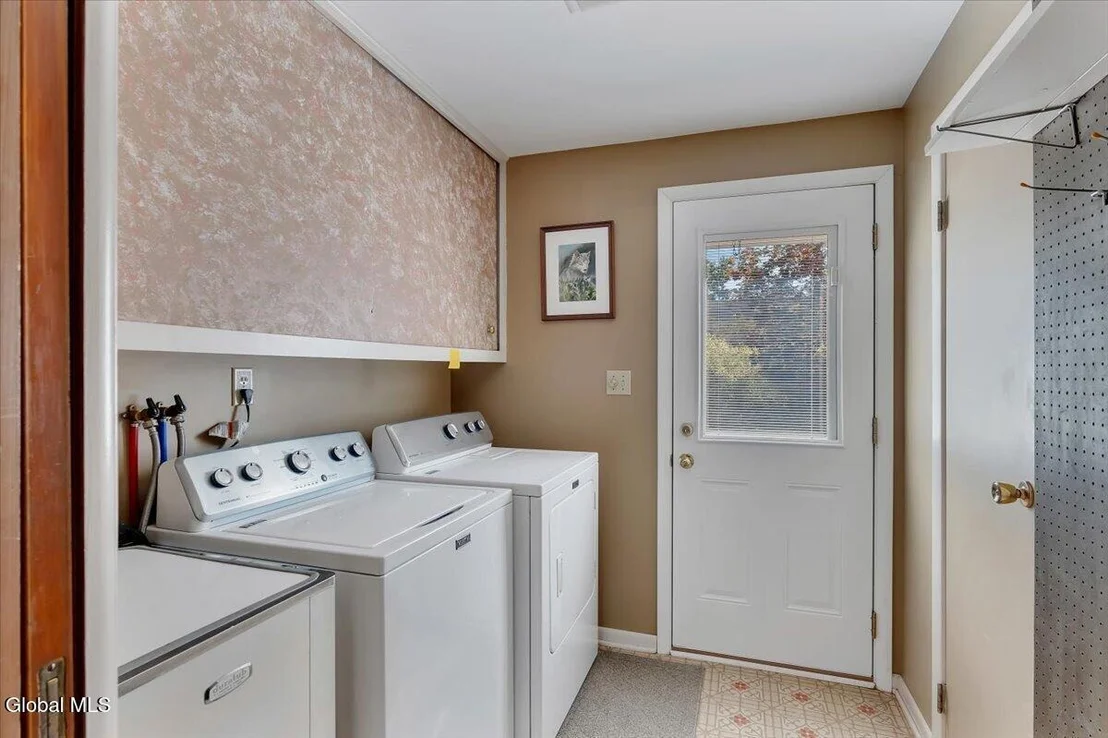 Photo of 109 Oakwood Drive