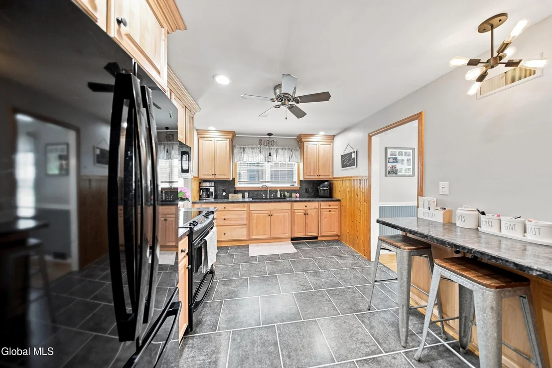Photo of 2313 Barcelona Road