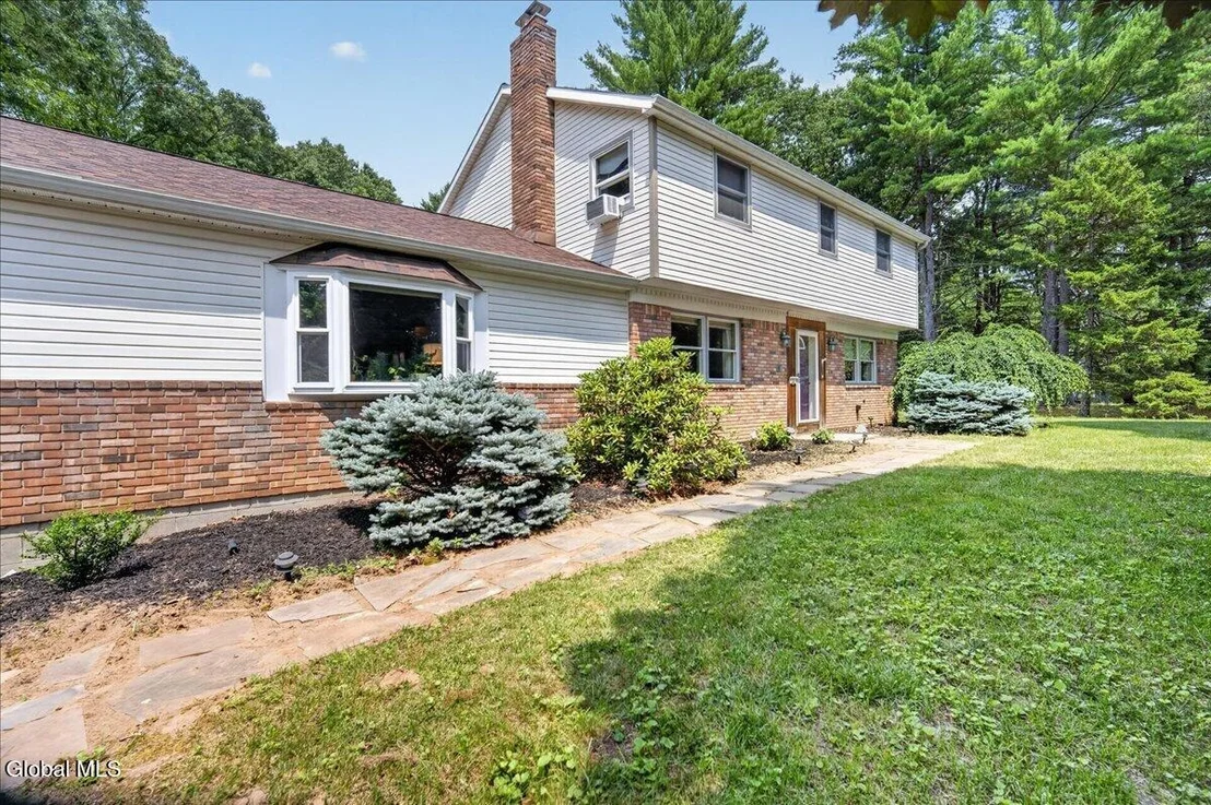 Photo of 5 Thunderbird Drive