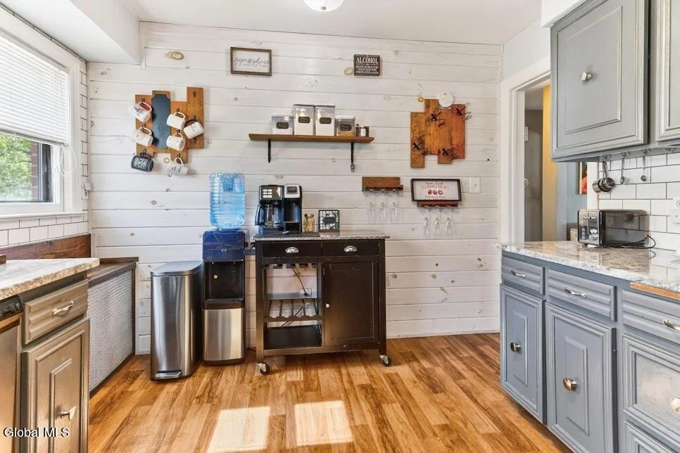 Photo of 2522 Van Dyke Avenue