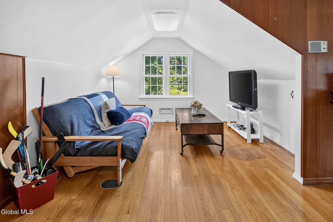 Photo of 1376 Ruffner Court