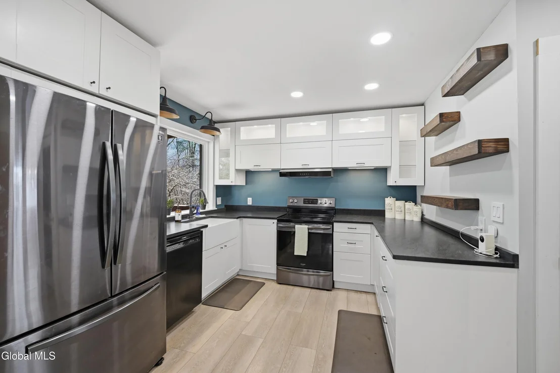 Photo of 138 Birchwood Drive