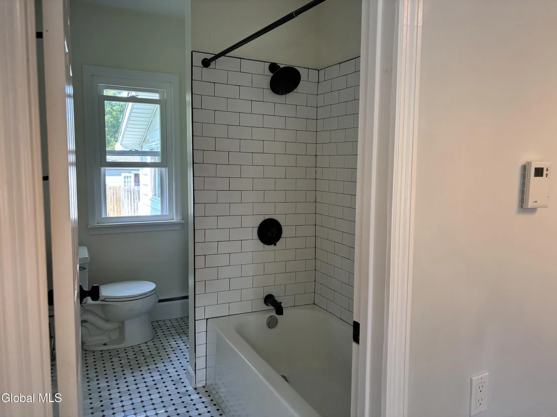 Photo of 1409 Fordham Avenue