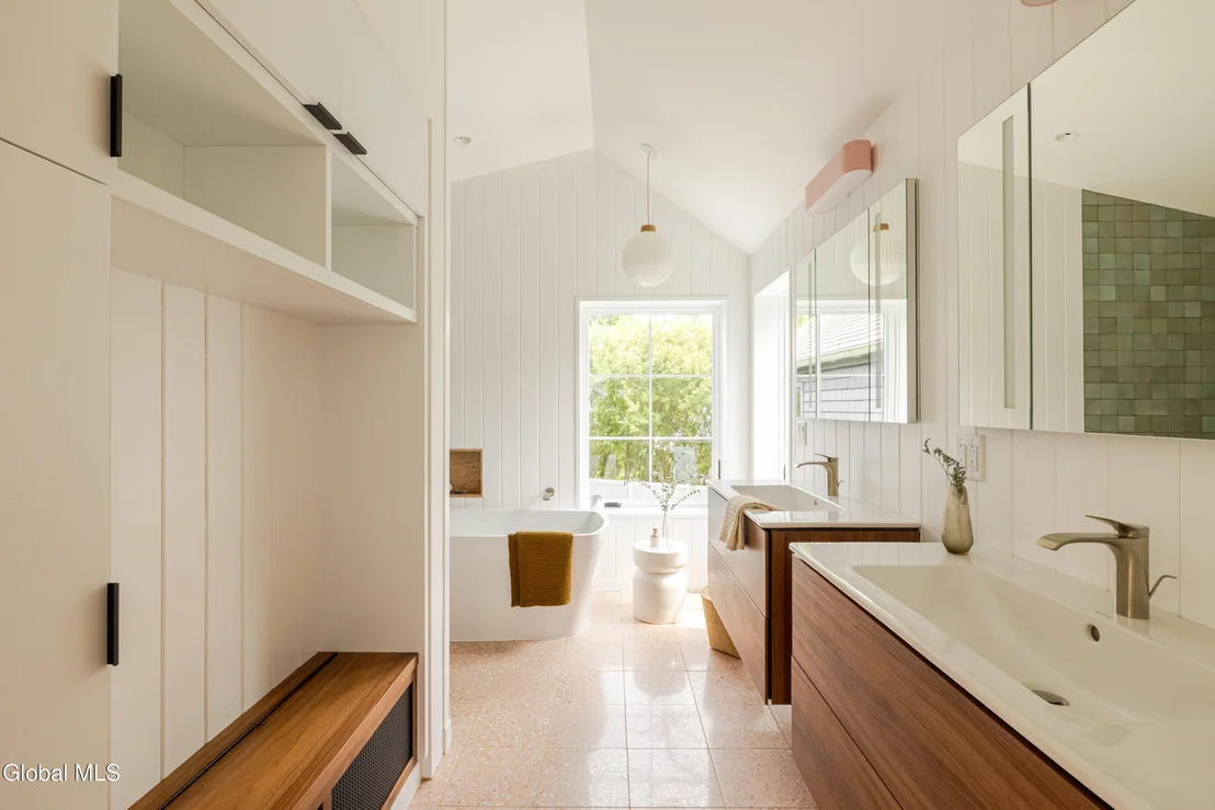Photo of 20 Dallis Place
