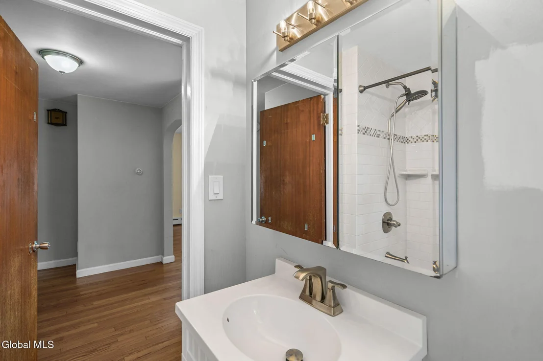 Photo of 3826 Carman Road