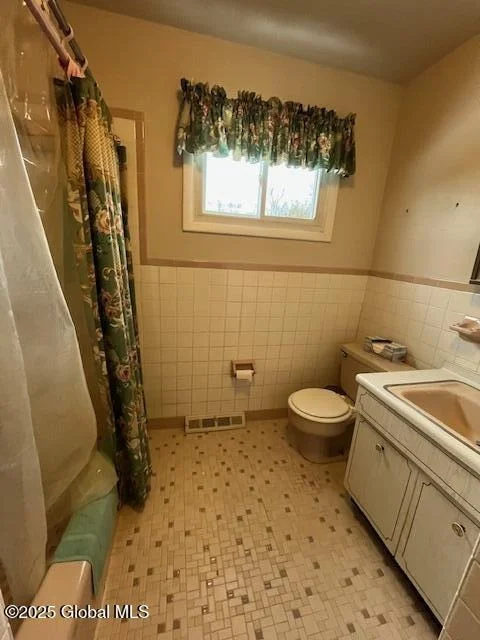 Photo of 1829 Pawtucket Avenue