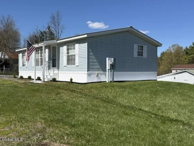 Photo of 52 2nd Avenue