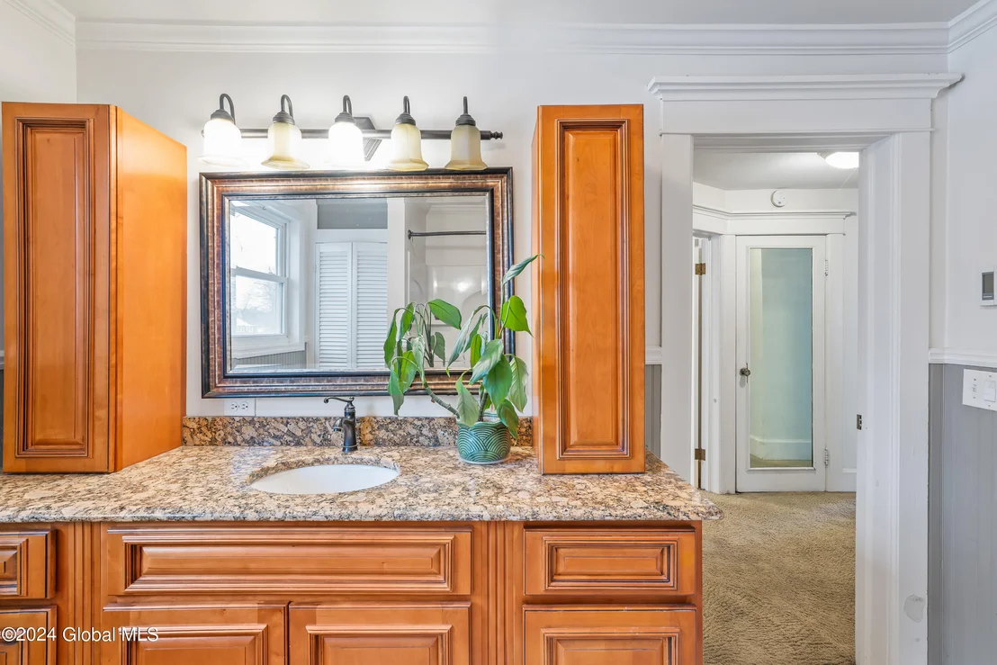 Photo of 1680 Rugby Road