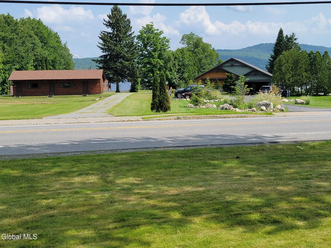 Photo of 963 U.S. Route 9