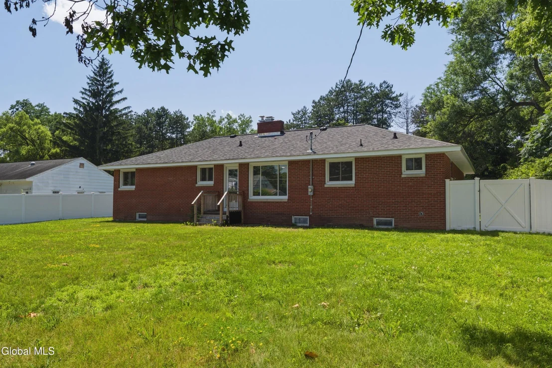 Photo of 10 Kasper Drive