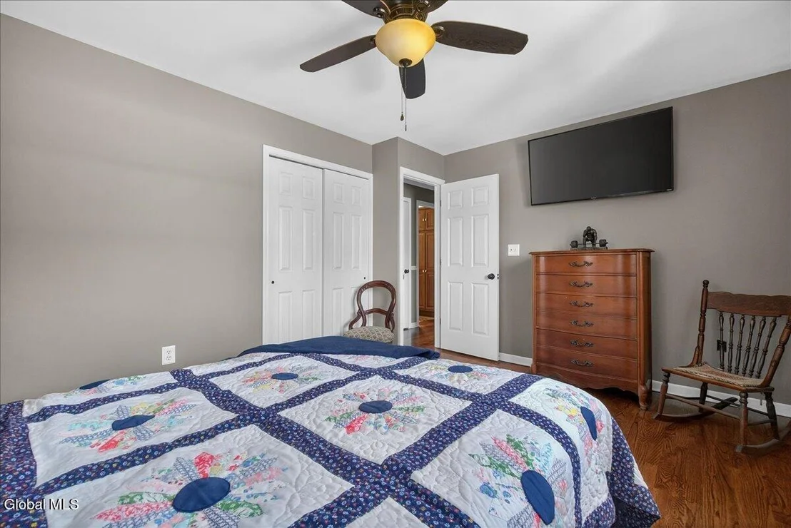 Photo of 221 Droms Road