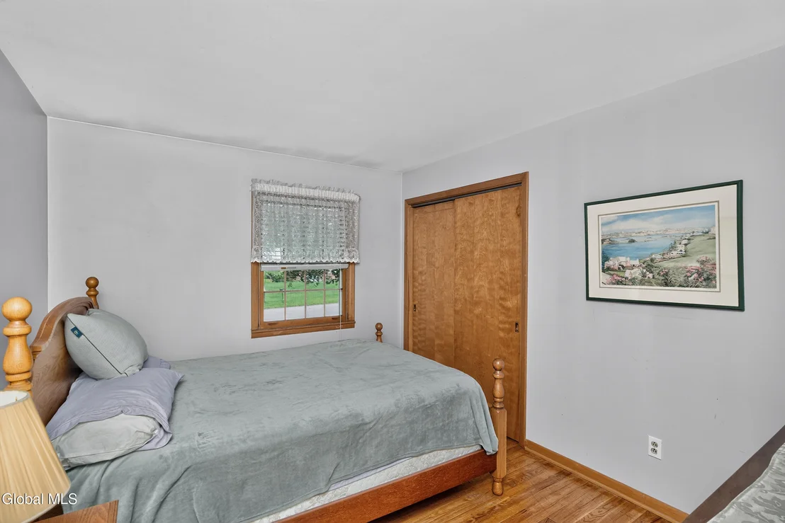 Photo of 137 Mammoth Spring Road