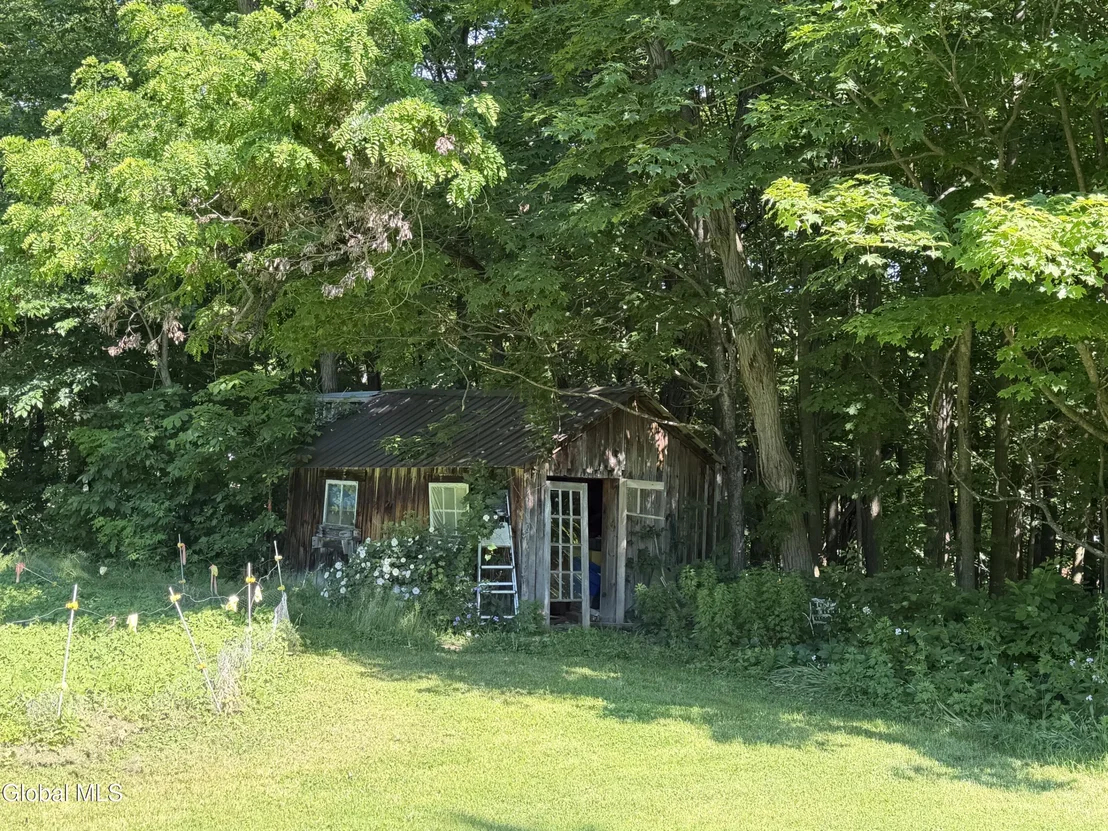 Photo of 2056 Creek Road