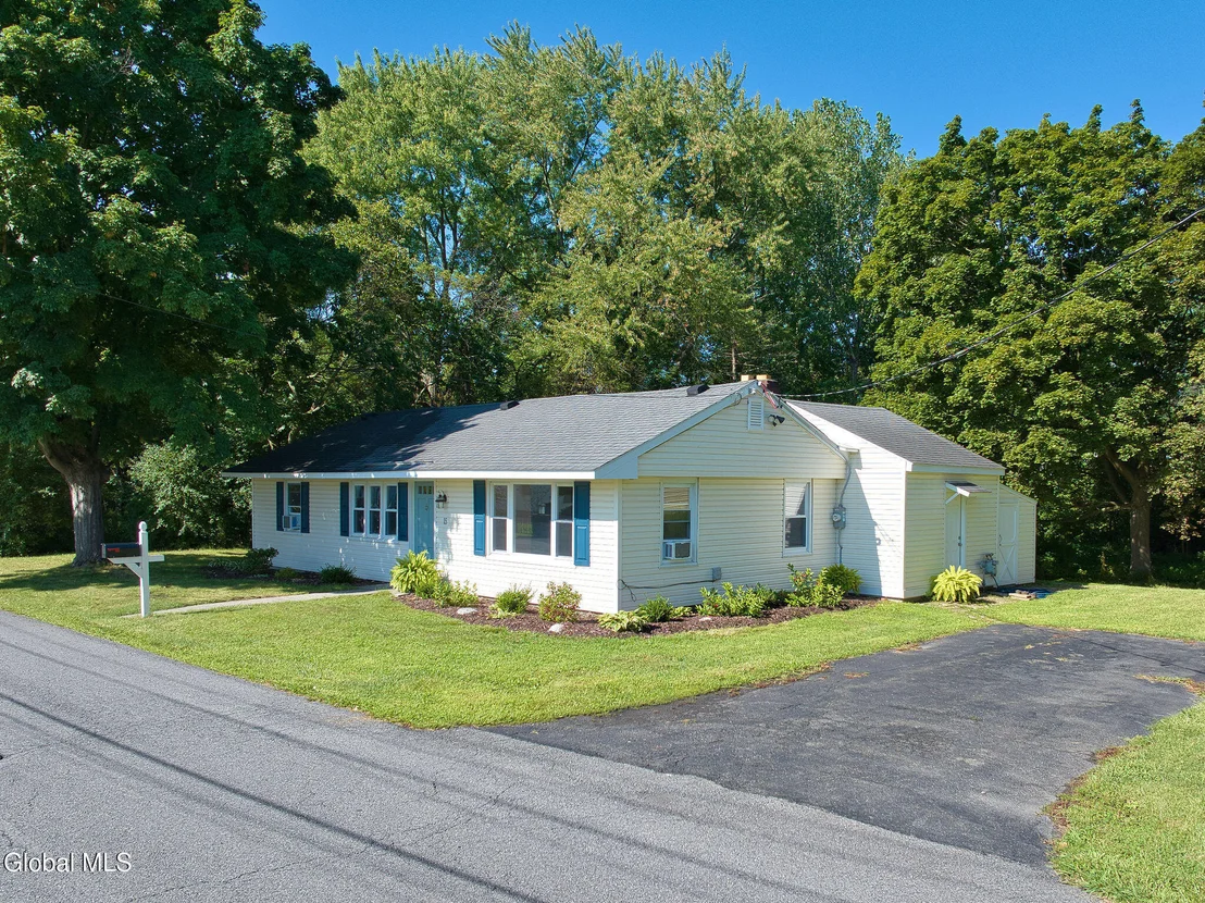 Photo of 15 Renas Drive