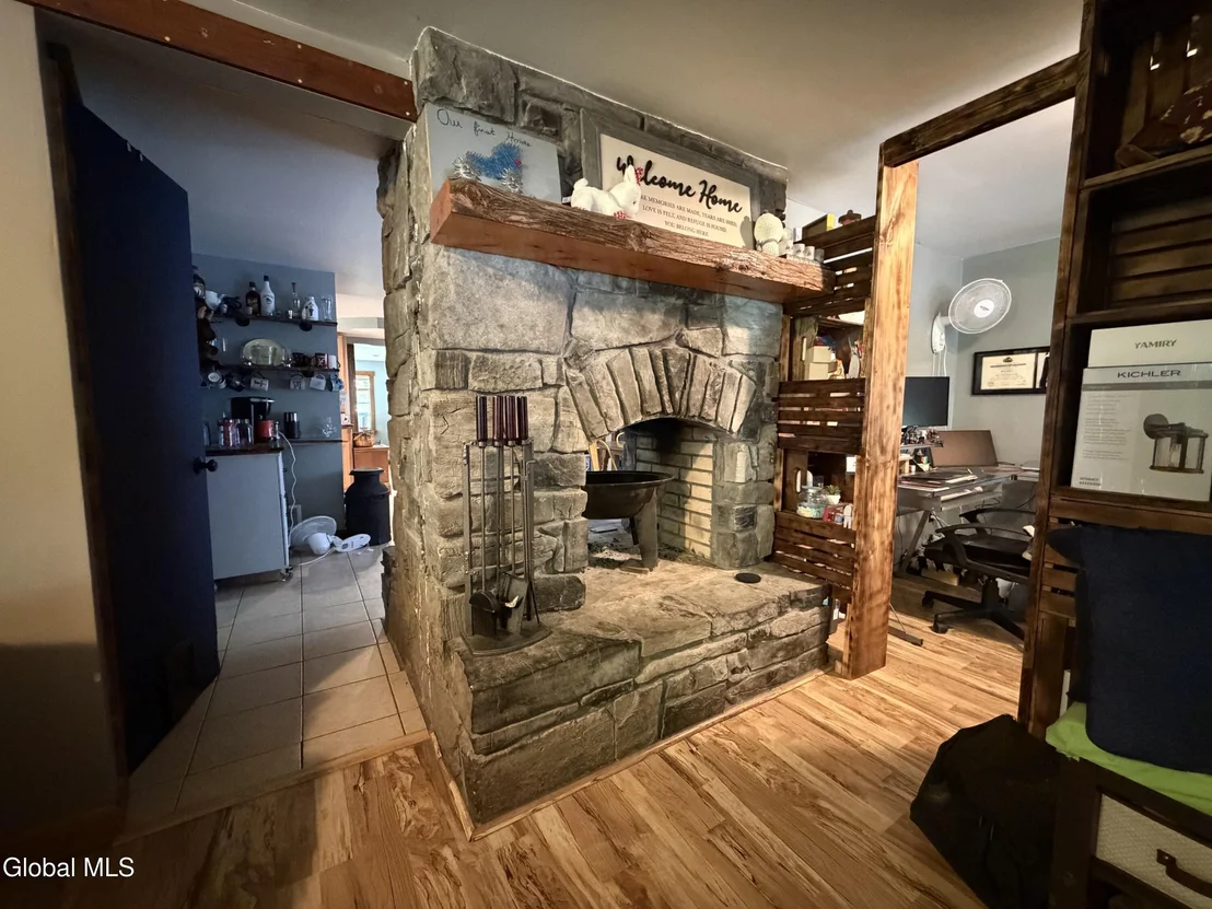 Photo of 24 Lakeview Avenue