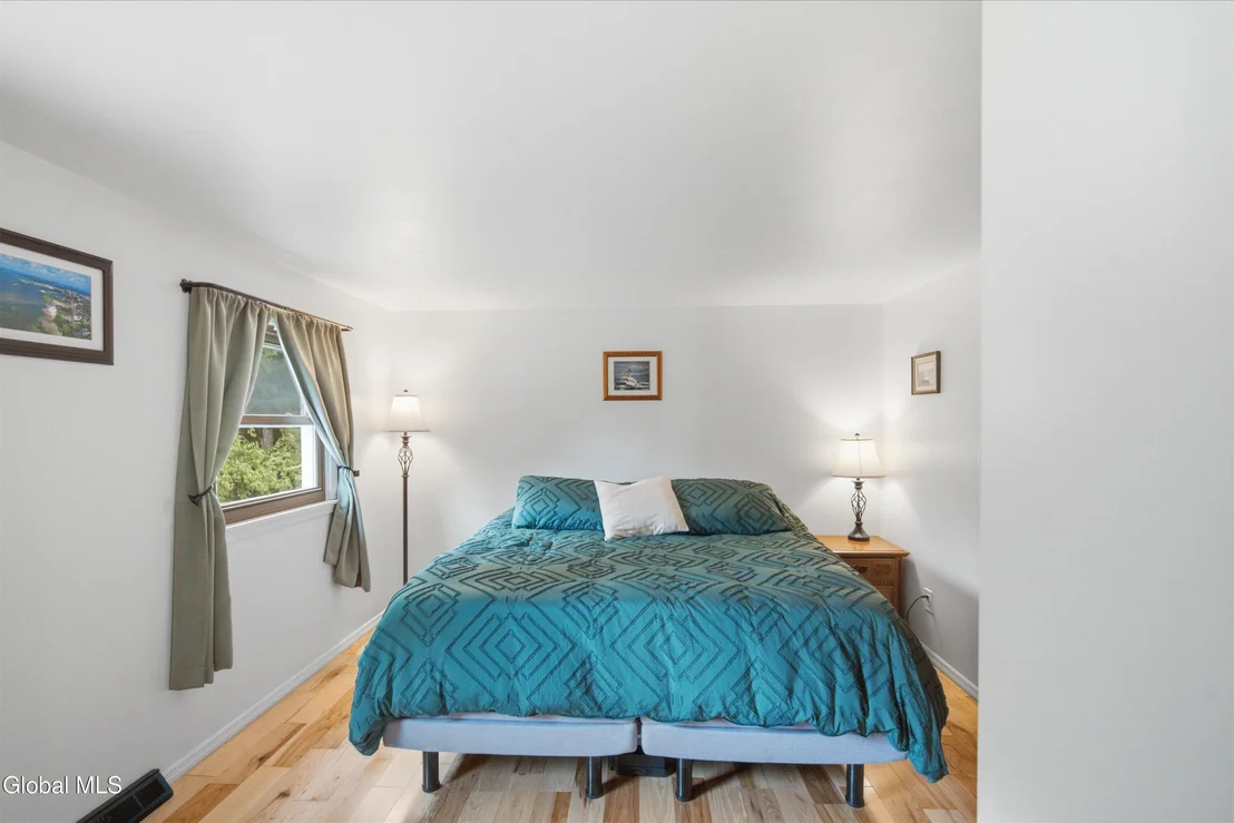Photo of 1108 North Road