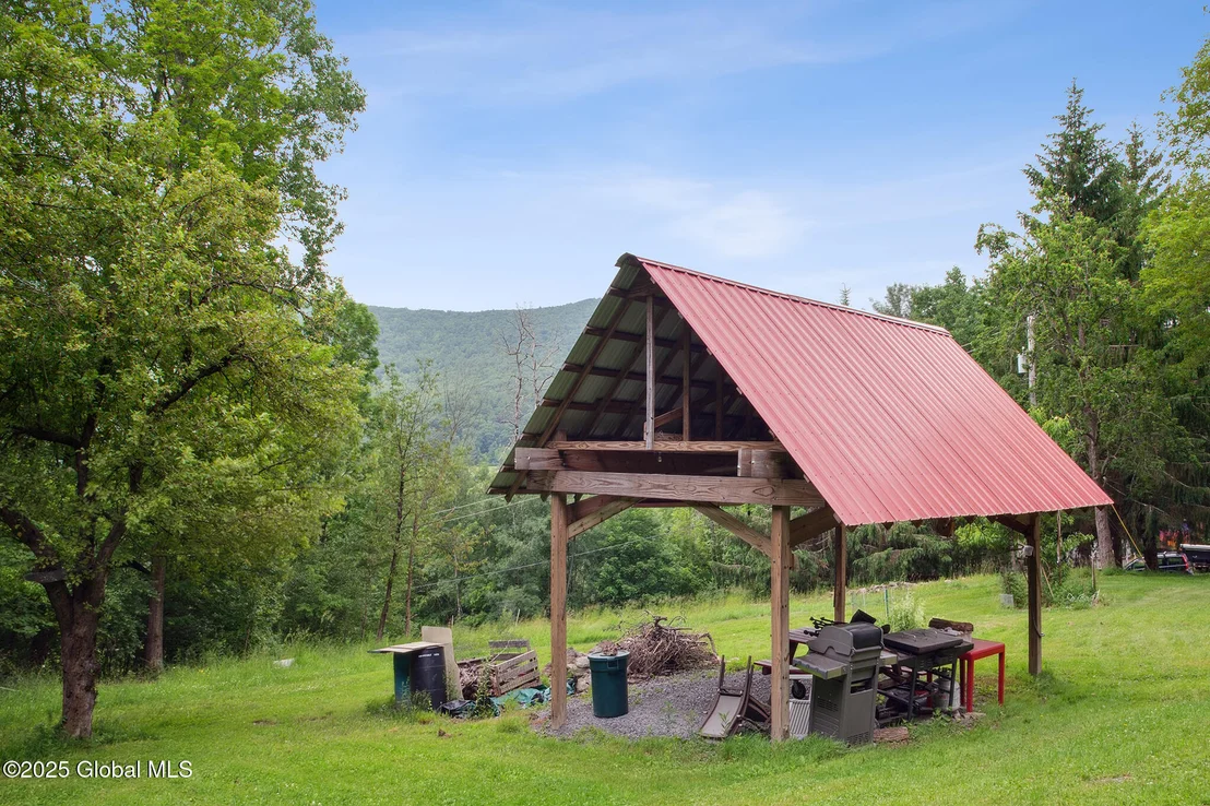 Photo of 490 Ecker Hollow Road