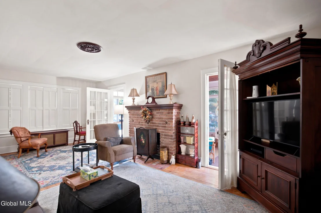 Photo of 1355 Union Street