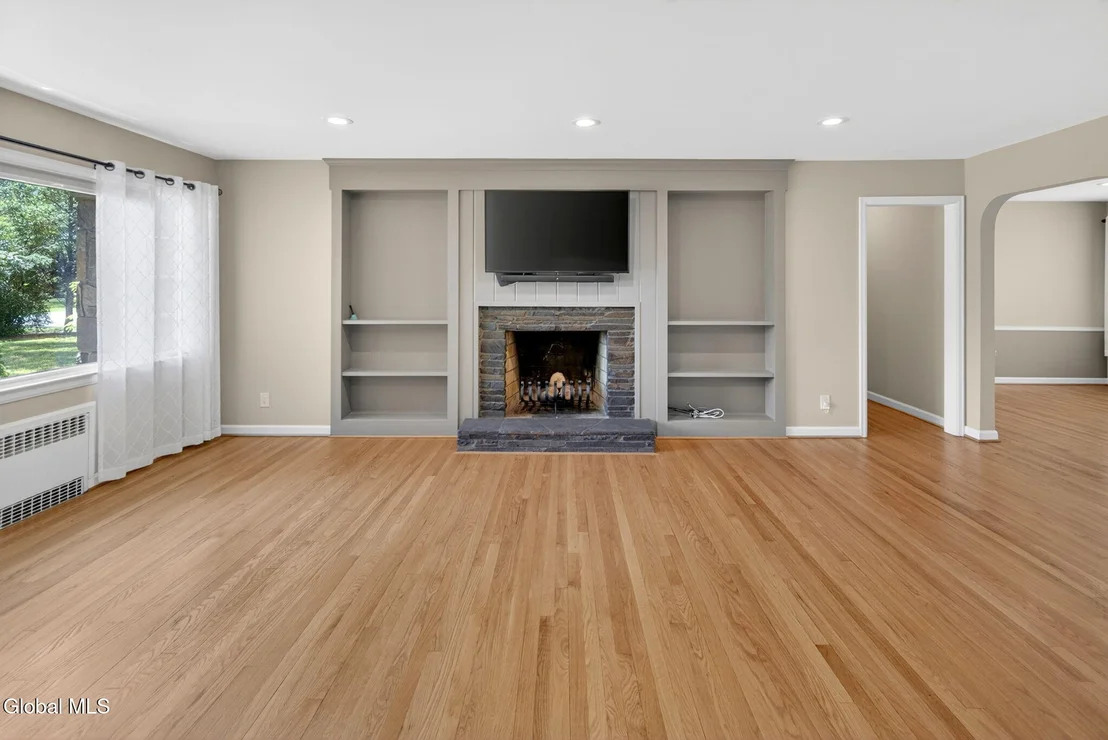 Photo of 10 Willo Lane