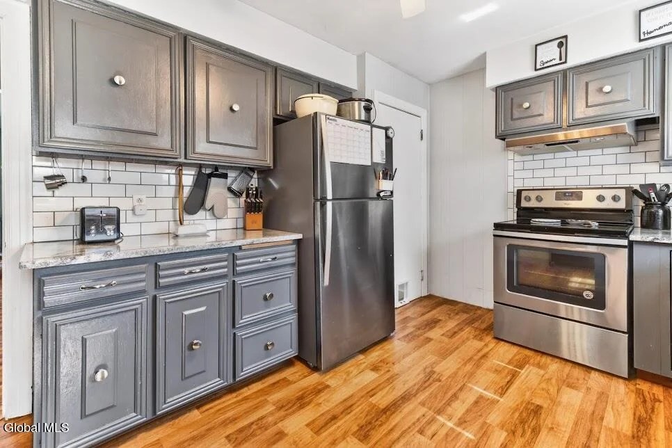 Photo of 2522 Van Dyke Avenue