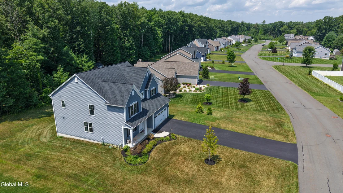 Photo of 30 Greenbrier Way