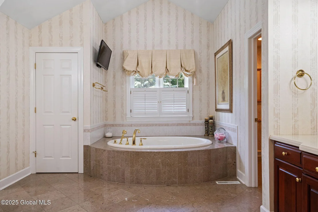Photo of 428 Ridgehill Road