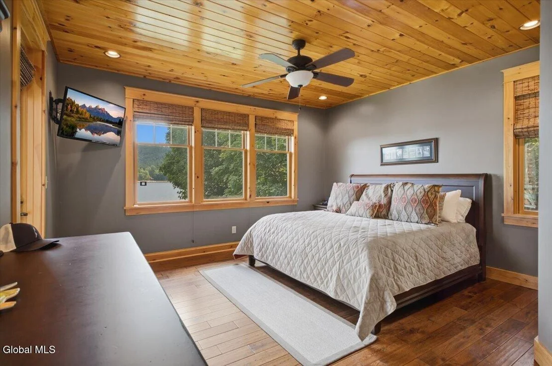 Photo of 64 Pointe Drive