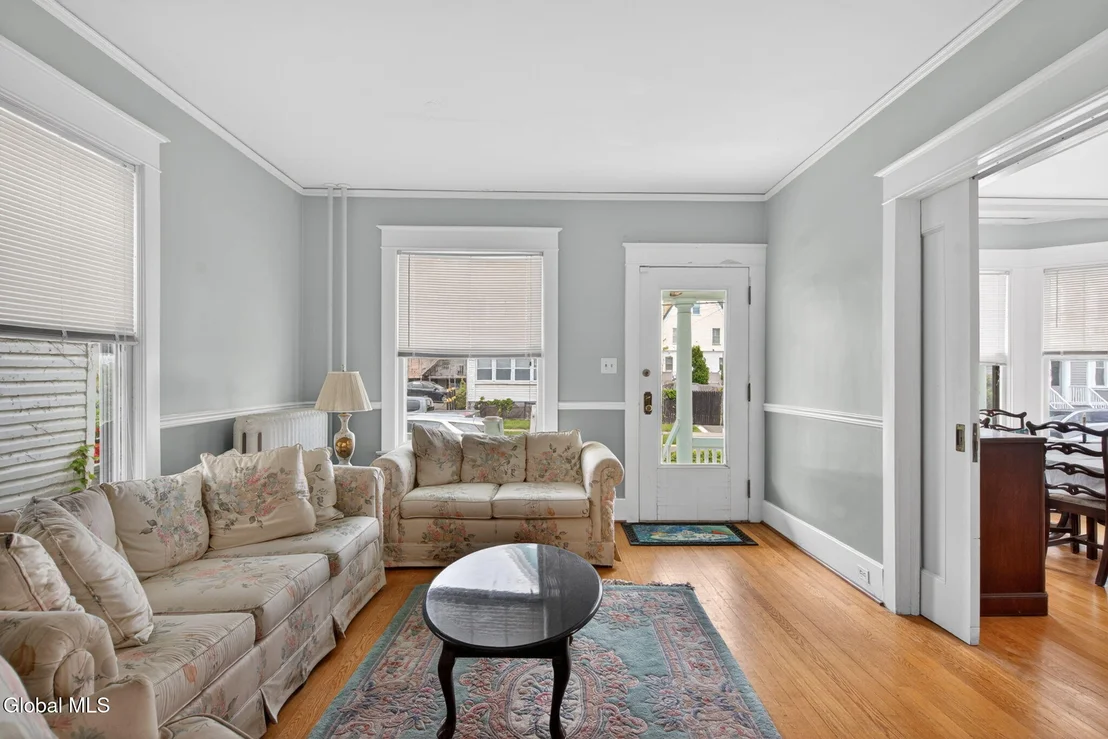 Photo of 446 Yates Street