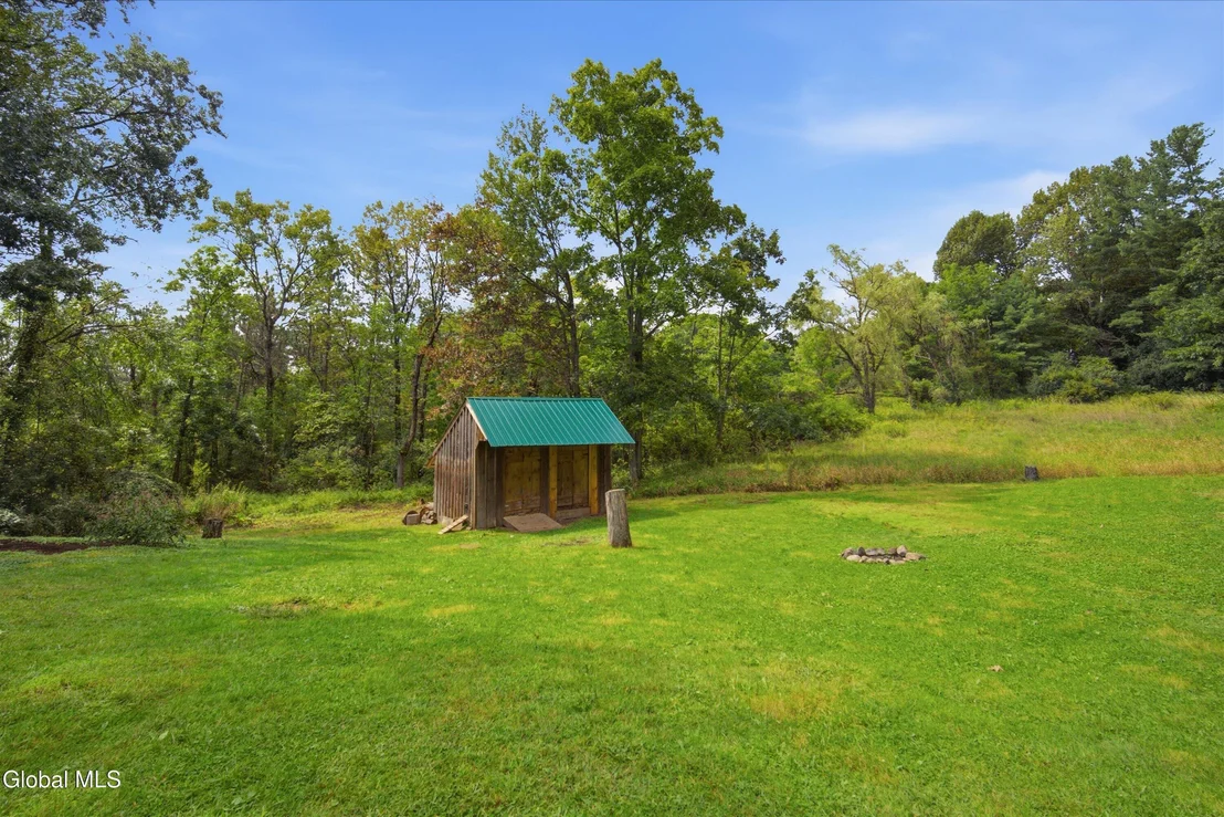 Photo of 1108 North Road