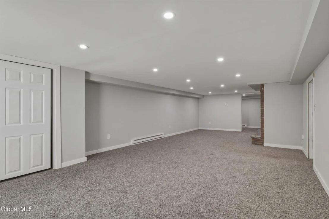 Photo of 10 Kasper Drive