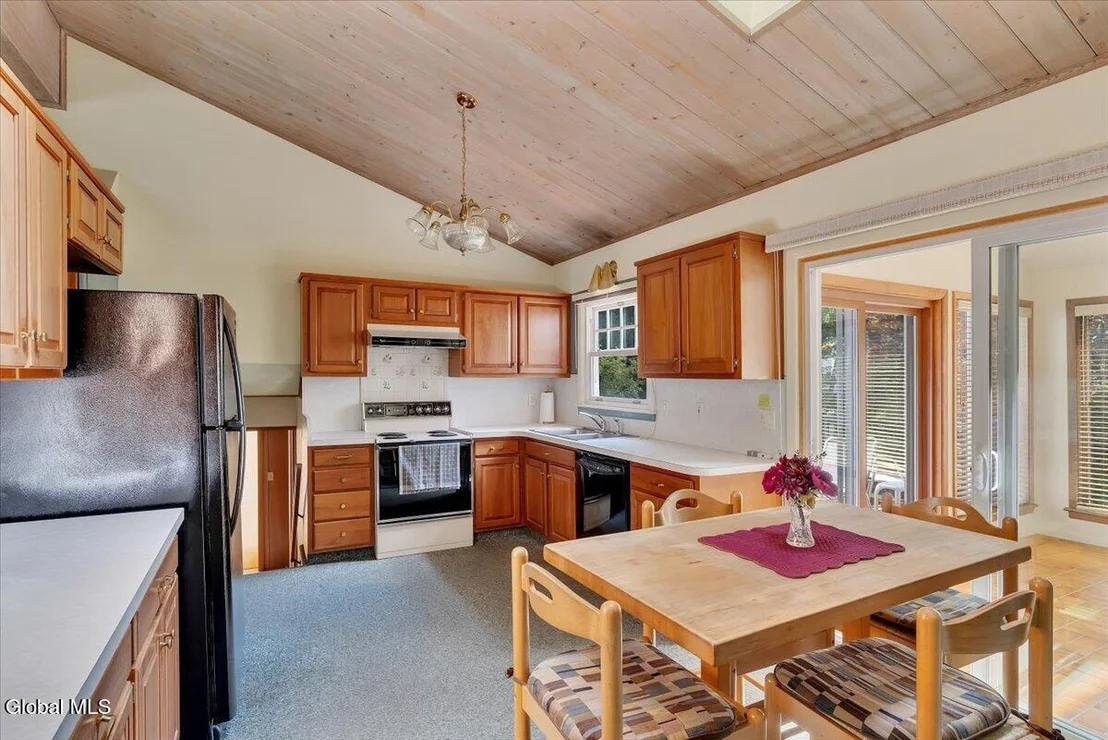 Photo of 109 Oakwood Drive
