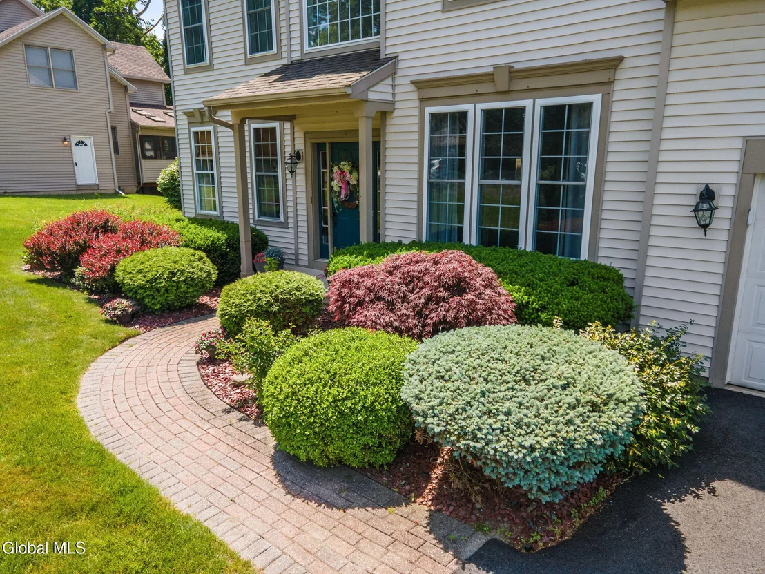 Photo of 46 Mann Boulevard